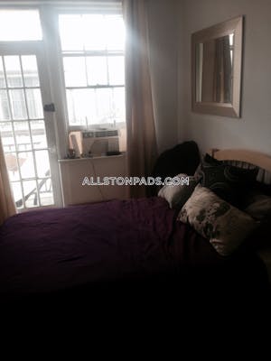 Allston Apartment for rent 2 Bedrooms 1 Bath Boston - $1,950