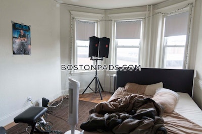 Fenway/kenmore Apartment for rent 1 Bedroom 1 Bath Boston - $2,750 50% Fee