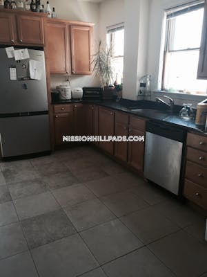 Mission Hill Apartment for rent 4 Bedrooms 1 Bath Boston - $3,850