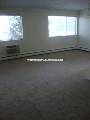 West Roxbury Beautiful 1 bed 1 bath in West Roxbury Boston - $1,785 No Fee