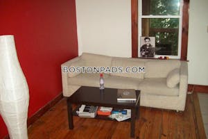 Cambridge 4 Beds 1 Bath Central Square/cambridgeport - $3,800