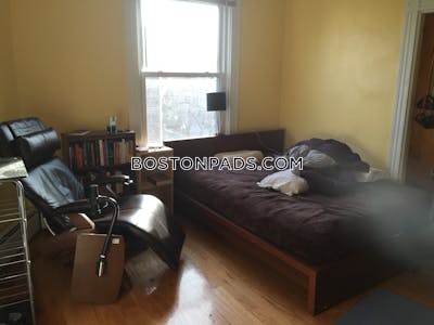 Cambridge 4 Beds 1 Bath  Central Square/cambridgeport - $6,400