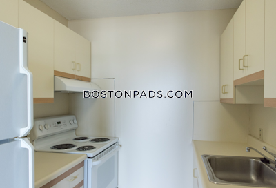 Brookline 1 Bed 1 Bath BROOKLINE- BOSTON UNIVERSITY $2,775  Boston University - $2,965 No Fee