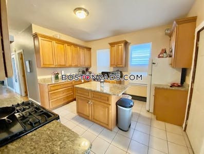 Mission Hill 3 Beds 2 Baths Boston - $4,650