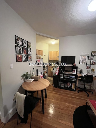 Northeastern/symphony Studio 1 Bath Boston - $2,400 No Fee