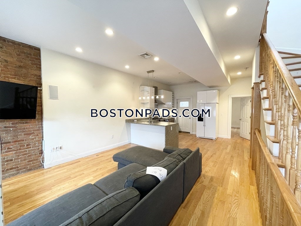 Single Listing South Boston Outstanding 5 Beds 2.5 Baths Boston 7,000