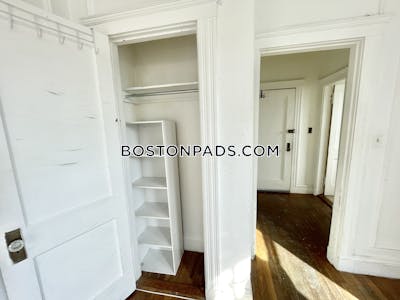 Brookline 1 Bed 1 Bath BROOKLINE- COOLIDGE CORNER $2,600 Coolidge Corner - $2,600
