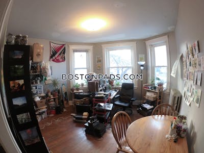 Allston 1 Bed 1 Bath Boston - $2,200 No Fee