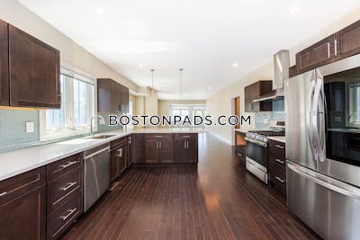 Medford 6 Bed 5 Bath MEDFORD  Tufts - $7,350