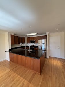 Brookline 1 Bed 1 Bath  Coolidge Corner - $2,455 No Fee