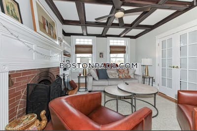 Brookline 2 Bed 1 Bath BROOKLINE- COOLIDGE CORNER $4,100 Washington Square - $3,650