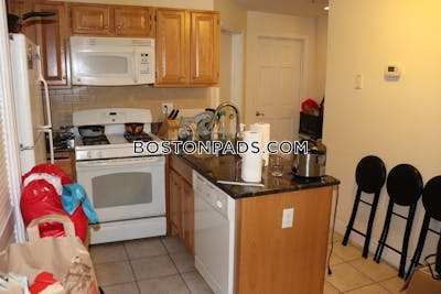 Northeastern/symphony 3 Bed, 1 Bath Unit Boston - $5,300