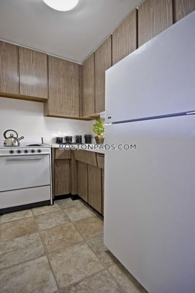 Allston/brighton Border Studio 1 Bath Boston - $2,100