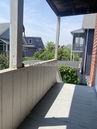 Somerville 4 Bed 1 Bath SOMERVILLE  Tufts - $5,600 No Fee