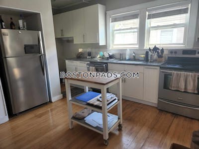 Somerville 3 Bed 1 Bath SOMERVILLE- WEST SOMERVILLE/ TEELE SQUARE $3,750 West Somerville/ Teele Square - $3,750
