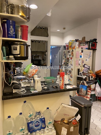 Allston 3 Bed 1 Bath BOSTON Boston - $3,000 No Fee