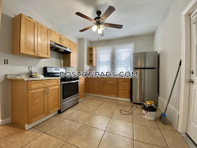 Cambridge 3 Beds 1 Bath  North Cambridge - $3,400 No Fee