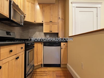 Brookline 3 Beds 2 Baths  Washington Square - $3,500 No Fee