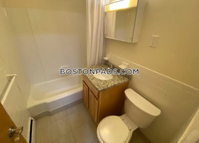 Brookline 2 Bed 1 Bath BROOKLINE- COOLIDGE CORNER $3,600  Coolidge Corner - $3,350 No Fee