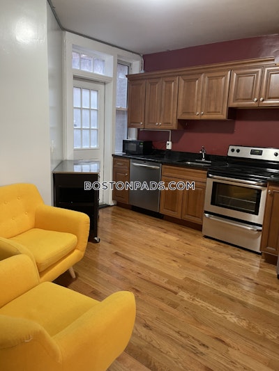 North End 2 Bed 1 Bath BOSTON Boston - $3,300 No Fee