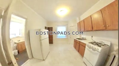 Brookline 1 Bed 1 Bath BROOKLINE- BROOKLINE VILLAGE $2,400  Brookline Village - $2,400 50% Fee