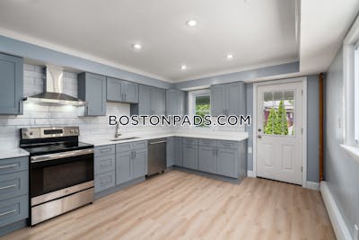 Medford 5 Beds 2.5 Baths  Tufts - $7,000