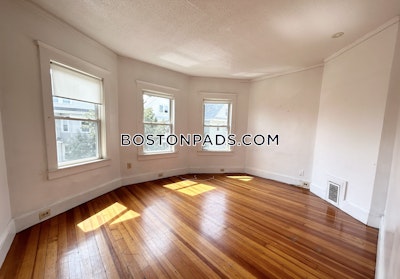 Dorchester 3 Bed 1 Bath BOSTON Boston - $2,700 No Fee