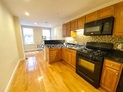 Beacon Hill 1 Bed 1 Bath on Joy St. in Beacon hill Boston - $3,000