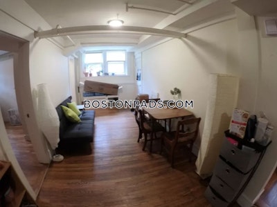 Brookline 4 Beds 2 Baths  Boston University - $4,000 No Fee