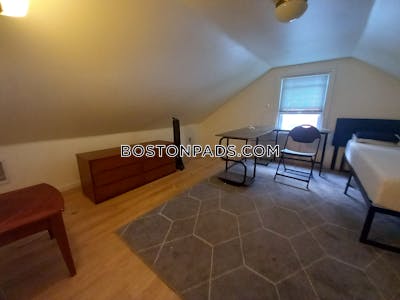 Brighton 8 Bed, 4 Bath Unit Boston - $8,500