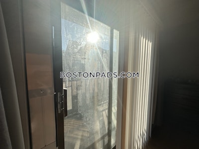 Newton 1 Bed 1 Bath NEWTON  Newtonville - $2,100 No Fee