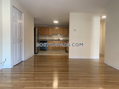 Brookline 2 Bed 1 Bath BROOKLINE- BOSTON UNIVERSITY $3,600 Boston University - $3,500 No Fee
