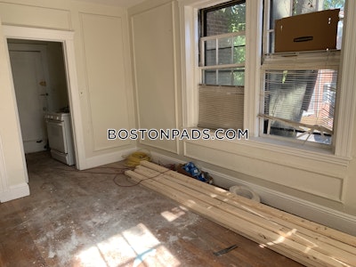 Brookline 1 Bed 1 Bath  Coolidge Corner - $2,650 No Fee