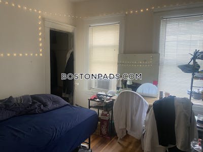 Medford 4 Beds 1 Bath  Tufts - $4,400 No Fee
