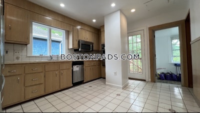 Somerville 5 Beds 1 Bath  Tufts - $6,750 No Fee