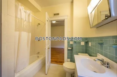 Brookline 4 Bed 2 Bath BROOKLINE- BOSTON UNIVERSITY $5,200  Boston University - $5,200 No Fee