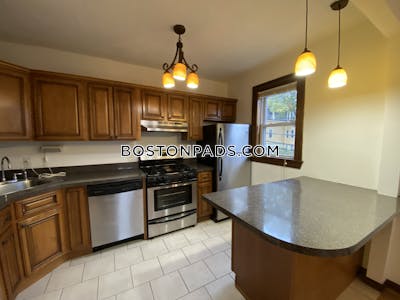 Jamaica Plain 3 Beds 1 Bath Boston - $3,500 No Fee
