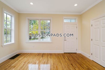 Fort Hill 4 Bed 2.5 Bath BOSTON Boston - $8,500 No Fee