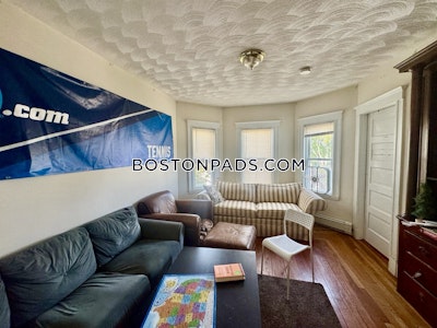 Medford 4 Bed 1 Bath on Boston Ave in MEDFORD  Tufts - $4,750 No Fee