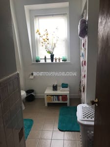 East Boston 2 Bed 1 Bath BOSTON Boston - $2,800 No Fee