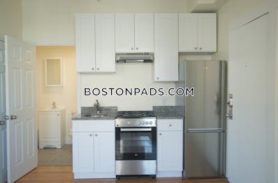 South Boston Newly renovated Studio Available NOW on East Broadway St in South Boston! Boston - $2,300