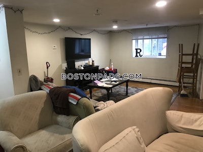 Allston/brighton Border Apartment for rent 3 Bedrooms 1.5 Baths Boston - $3,100