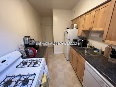 Brighton 3 Beds 1 Bath Boston - $3,800