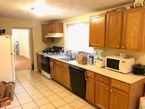 Brighton 3 Beds 1 Bath Boston - $2,350