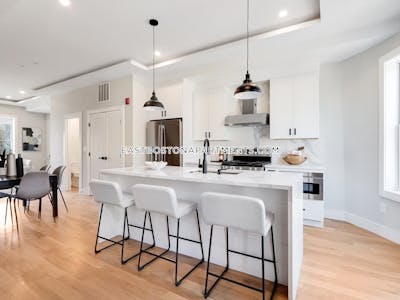 East Boston 2 Beds 2.5 Baths Boston - $4,400