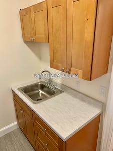 Fenway/kenmore Apartment for rent 1 Bedroom 1 Bath Boston - $2,000 50% Fee