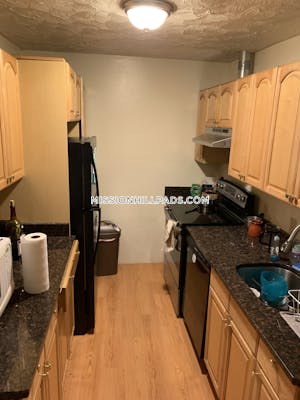 Mission Hill 4 Beds 1 Bath Boston - $3,400