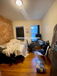 Mission Hill Apartment for rent 3 Bedrooms 2 Baths Boston - $4,050