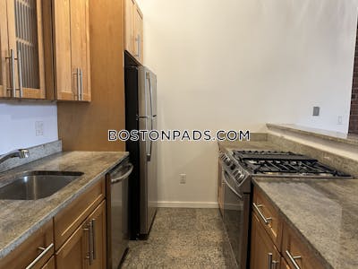 North End 2 Beds 2 Baths Boston - $5,000 75% Fee