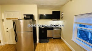 North End 2 Beds 1 Bath Boston - $1,950
